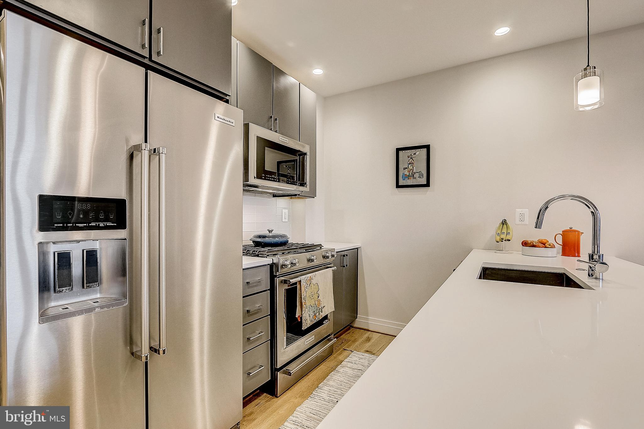 301 H Street Northeast, Unit 403 Washington, DC 20002 - Photo 9 of 31