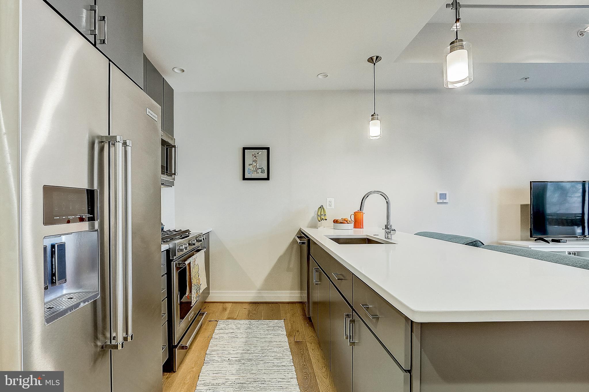 301 H Street Northeast, Unit 403 Washington, DC 20002 - Photo 10 of 31