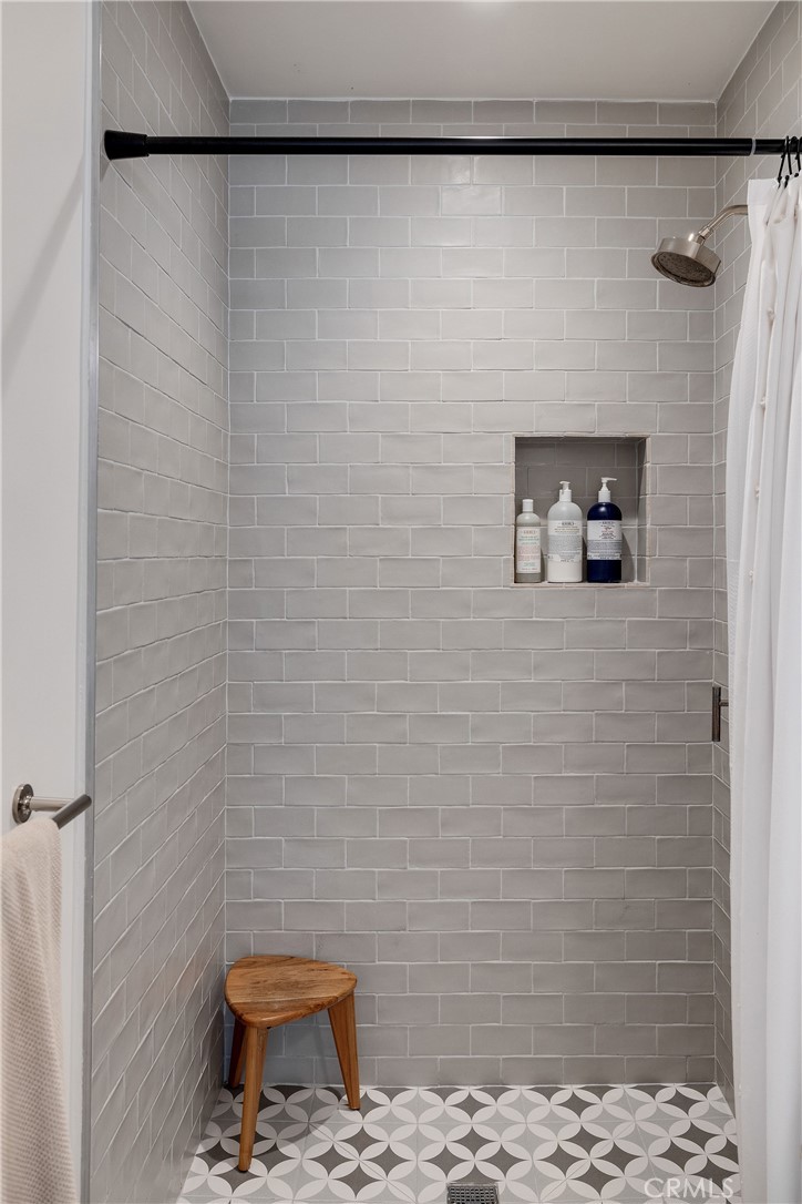 1706 Carver Street Redondo Beach, CA 90278 - Photo 26 of 40 a bathroom with a sink and a shower