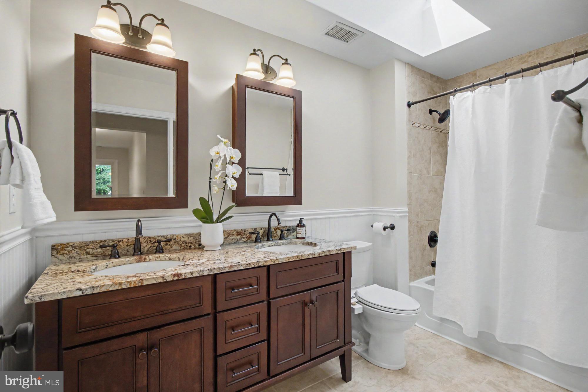2100 Blue Mt Road Monkton, MD 21111 - Photo 45 of 69 Upper level hall bath with granite countertops