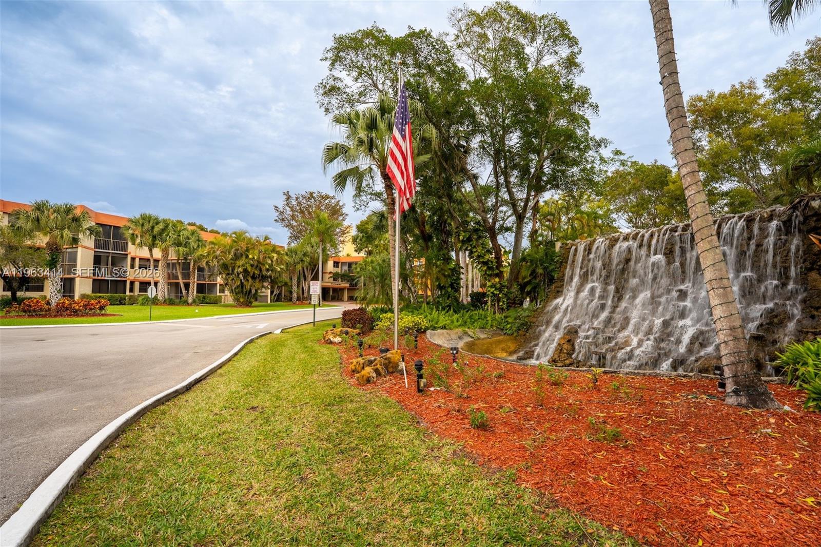 16475 Golf Club Road, Unit 307 Weston, FL 33326 - Photo 32 of 34