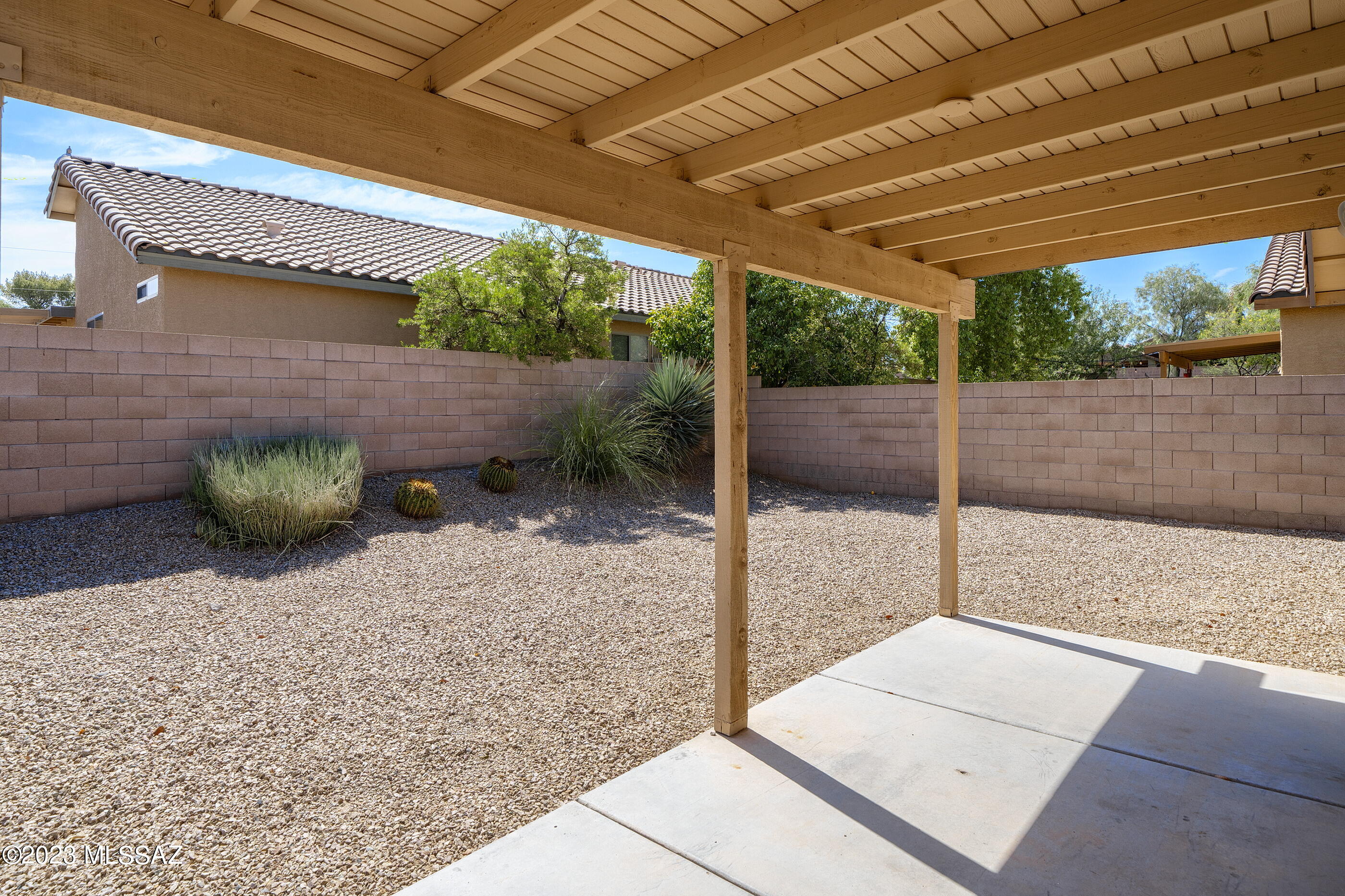 2334 West Golden Hills Road Tucson, AZ 85745 - Photo 3 of 21