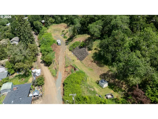 $48,000 | 679 Southeast Fisher Drive, Roseburg, OR 97470