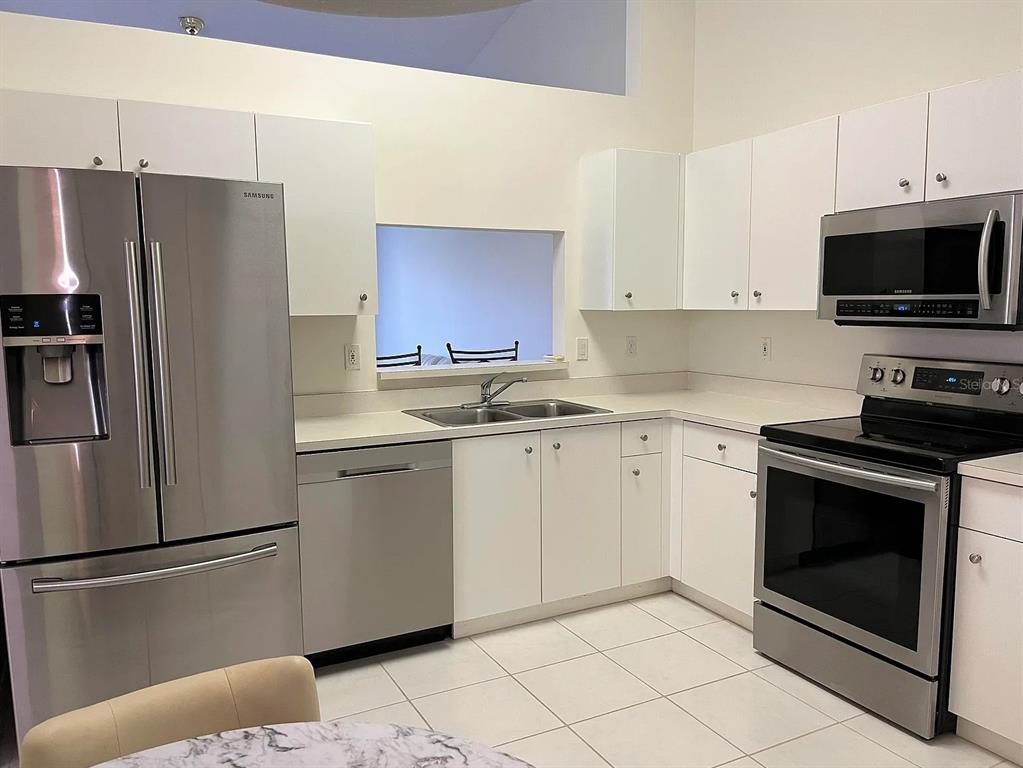 6070 Heliconia Road Delray Beach, FL 33484 - Photo 3 of 38