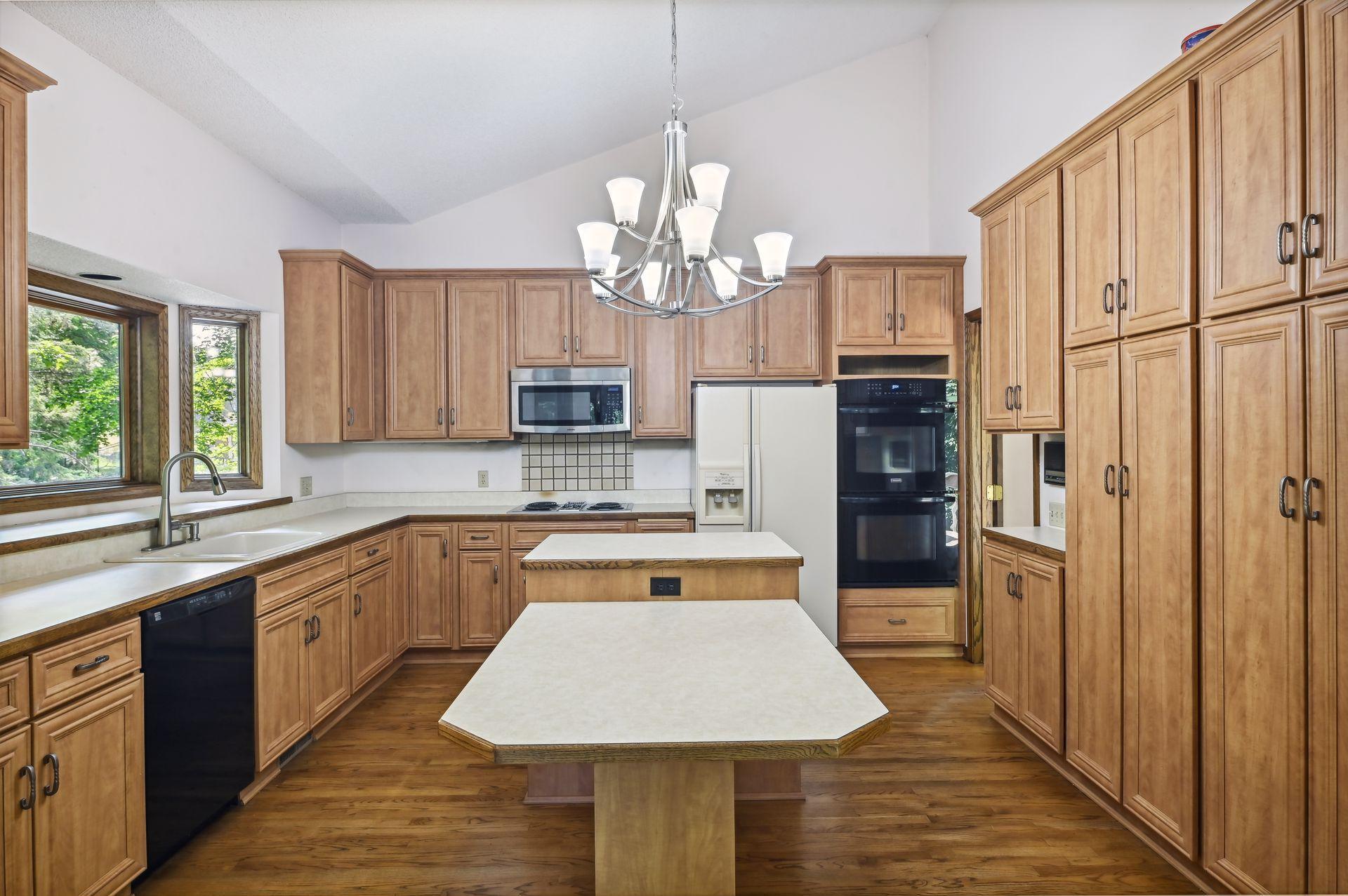 1030 Old Long Lake Road Long Lake, MN 55391 - Photo 7 of 25 Gallery Image 7