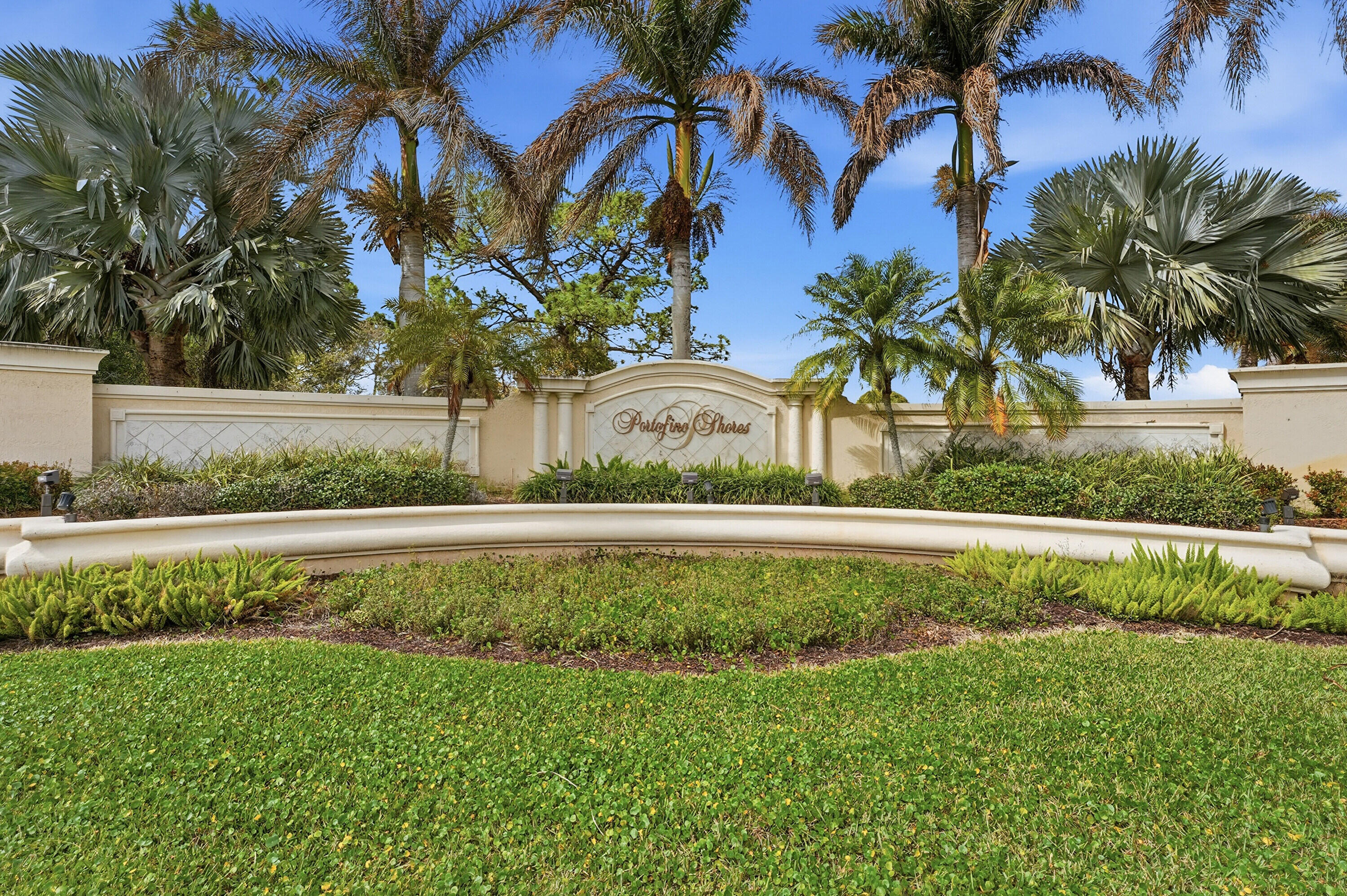 6117 Spring Lake Terrace Fort Pierce, FL 34951 - Photo 38 of 38 a view of a yard and a fountain