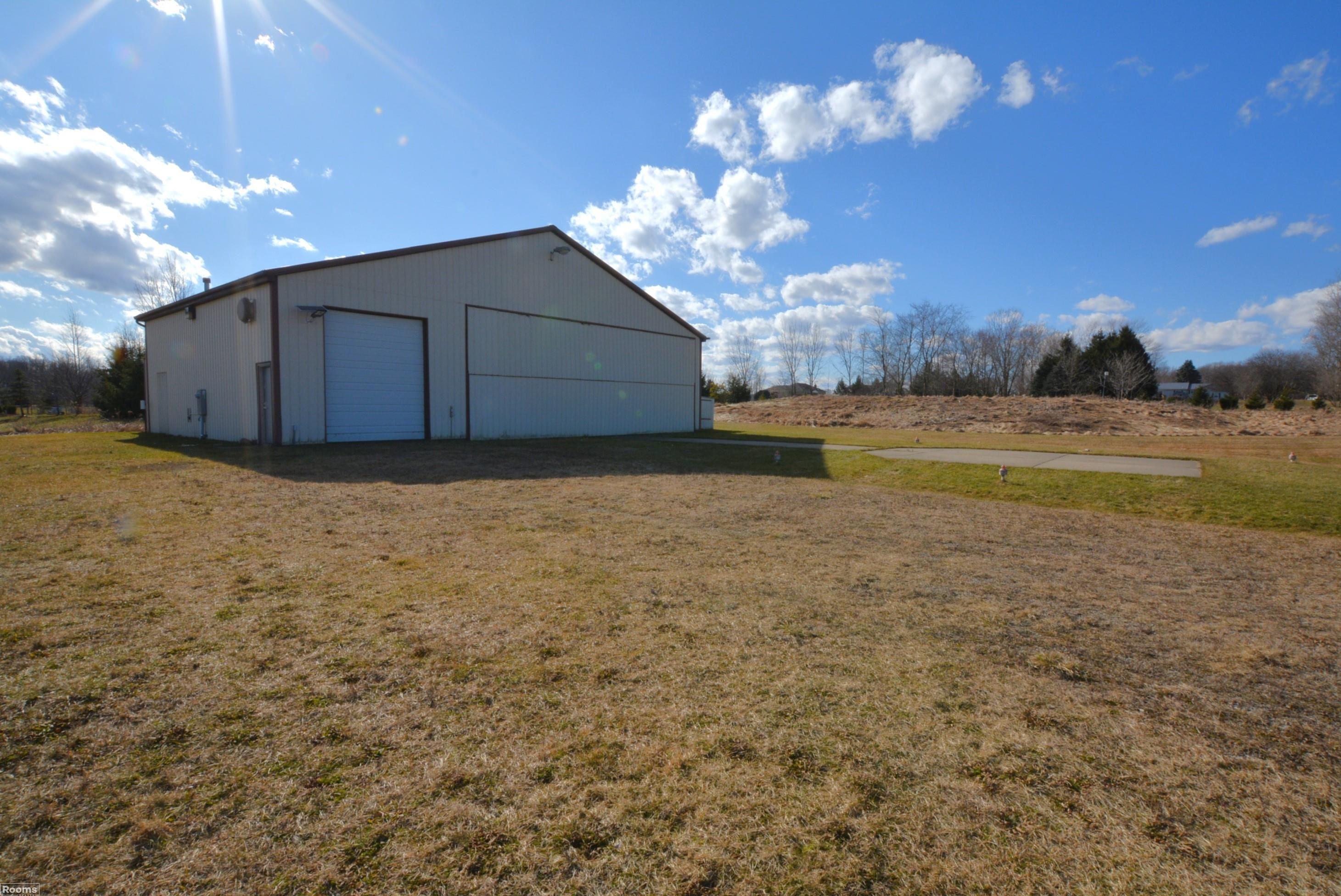 7068 General Squier Road Almont, MI 48003 - Photo 2 of 17