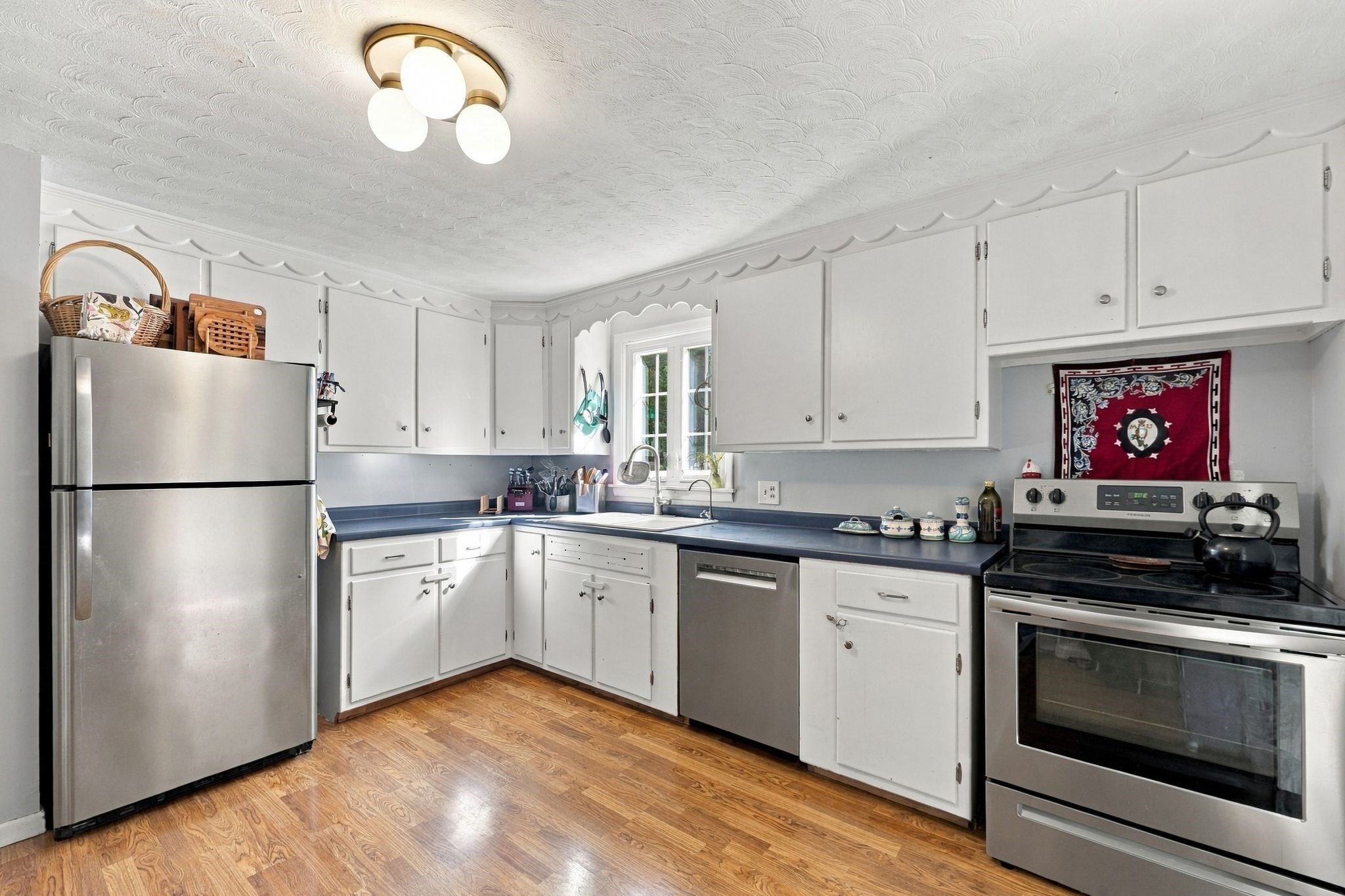 13 Chileab Road South Hadley, MA 01075 - Photo 9 of 39 Gallery Image 9