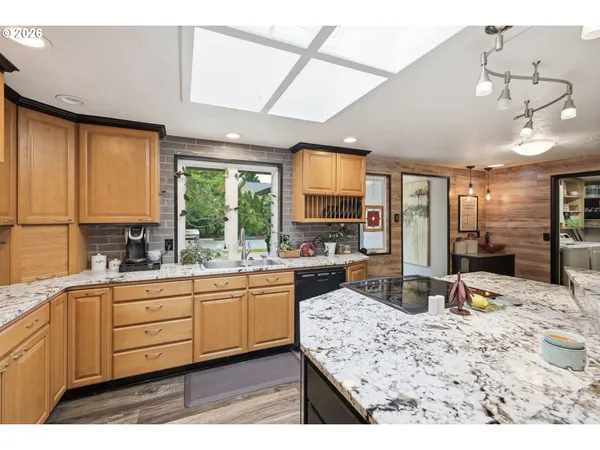 $435,000 | 2005 Amirante Street, Eugene, OR 97402