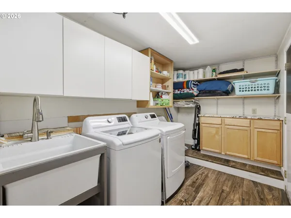 $435,000 | 2005 Amirante Street, Eugene, OR 97402