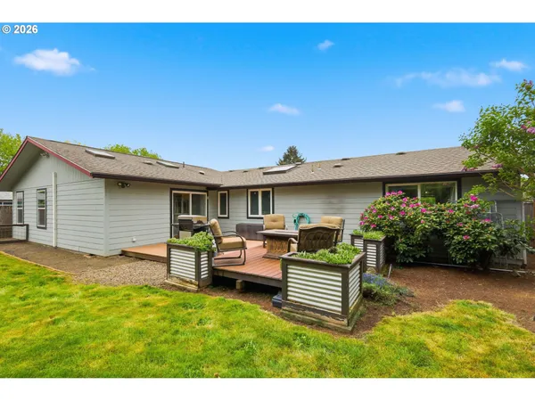 $435,000 | 2005 Amirante Street, Eugene, OR 97402