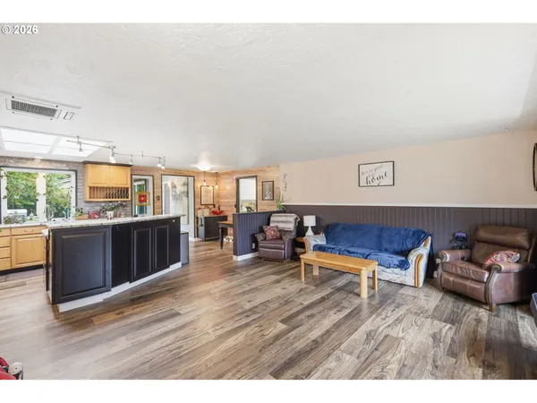 $435,000 | 2005 Amirante Street, Eugene, OR 97402