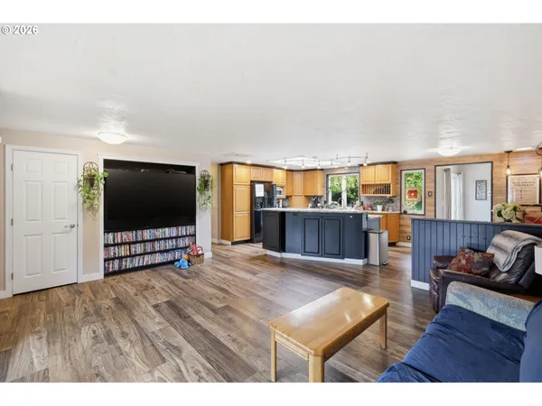 $435,000 | 2005 Amirante Street, Eugene, OR 97402