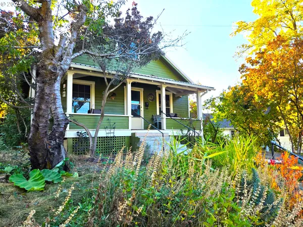 $260,750 | 100 Southeast Hillcrest Road, John Day, OR 97845