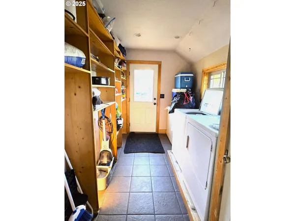 $260,750 | 100 Southeast Hillcrest Road, John Day, OR 97845