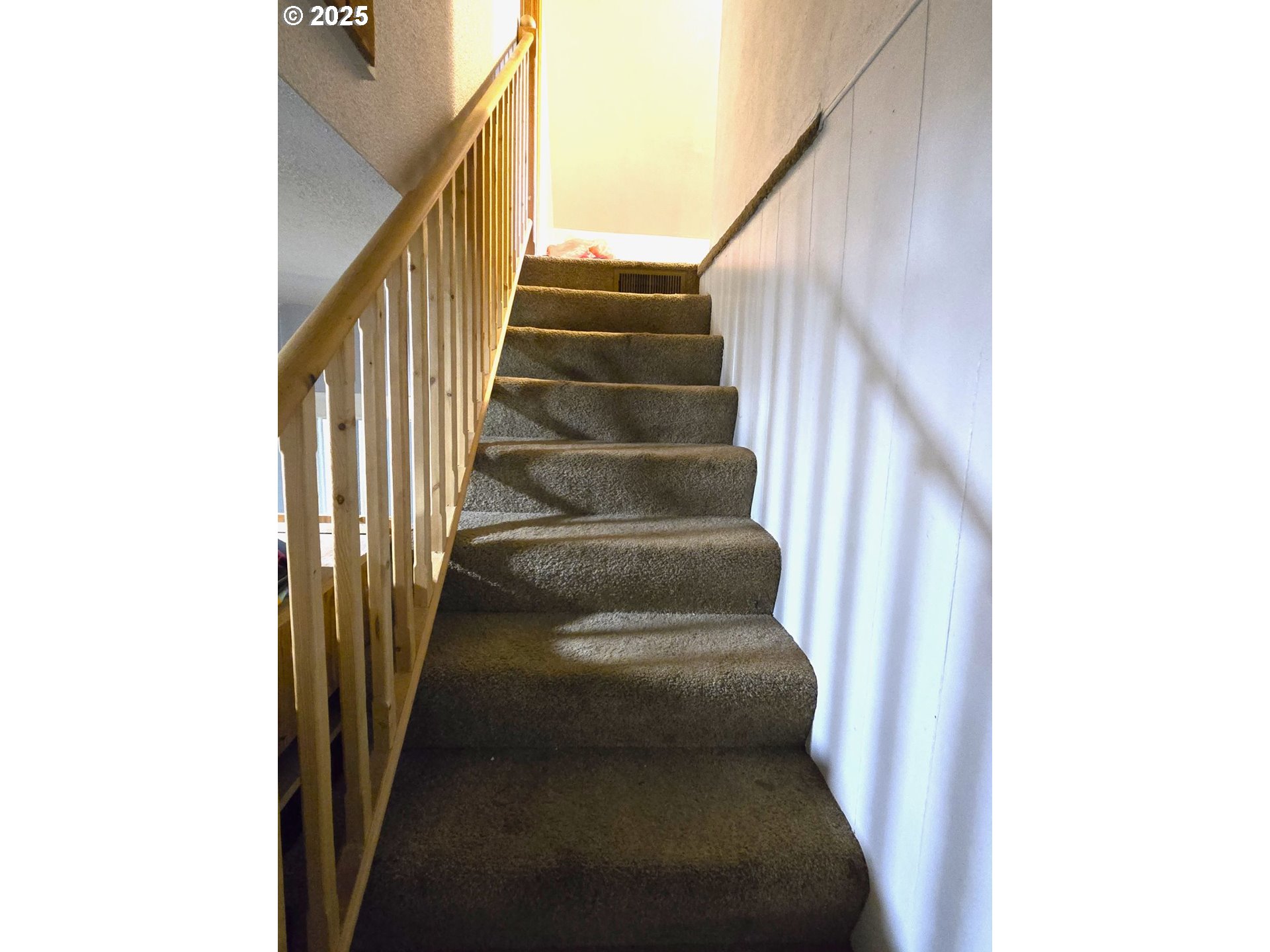 100 Southeast Hillcrest Road John Day, OR 97845 - Photo 16 of 30 a view of entryway