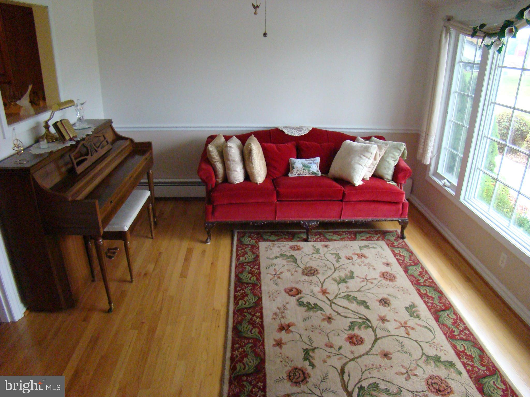 5595 Sixes Road Prince Frederick, MD 20678 - Photo 17 of 30 Sitting Rm off kitchen