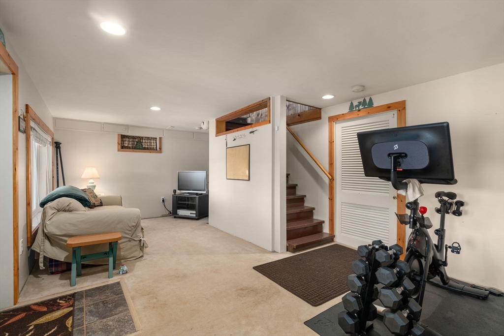 47 Sandy Beach Road Holland, MA 01521 - Photo 16 of 27