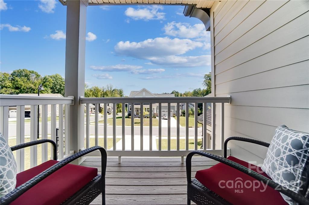 421 Sandbar Point Lake Wylie, SC 29710 - Photo 31 of 48 a view of balcony with couch