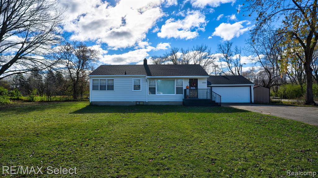 1255 West Stanley Road Mount Morris, MI 48458 - Photo 2 of 30