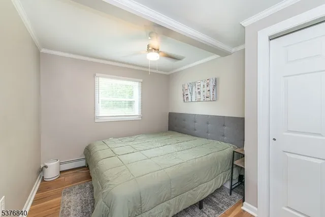 $439,000 | 25 East Shore Lake Owassa Road, Newton, NJ 07860