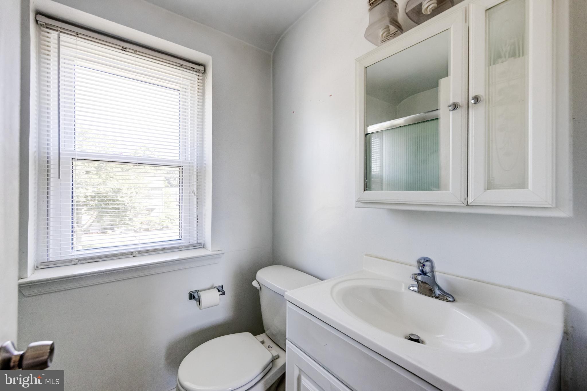 201 East Manoa Road Havertown, PA 19083 - Photo 17 of 21