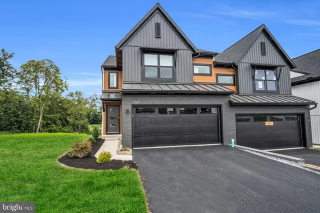 $477,990 | 2147 South Autumn Chase Drive, Unit 2404, Mechanicsburg, PA 17055
