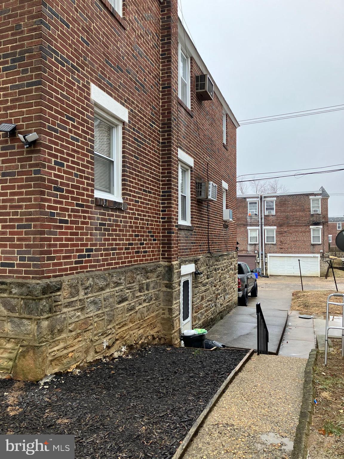 1022 Unruh Avenue Philadelphia, PA 19111 - Photo 3 of 59 Gallery Image 3