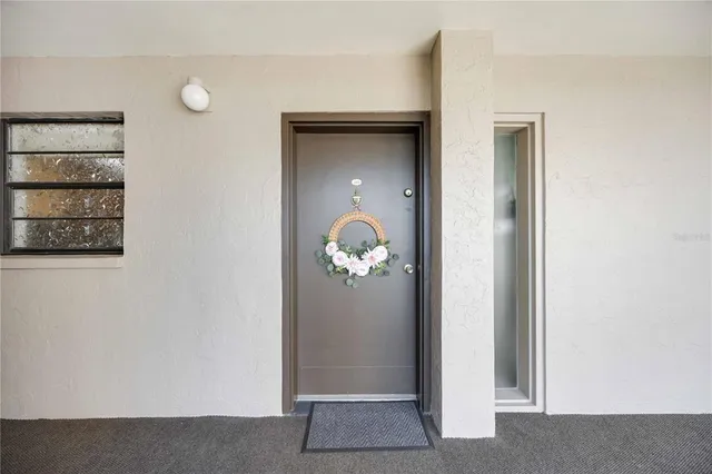 $299,000 | 1400 1st Avenue West, Unit 203, Bradenton, FL 34205