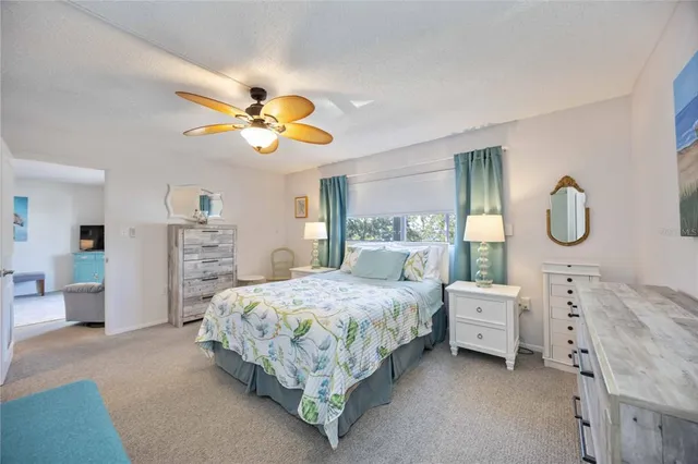 $299,000 | 1400 1st Avenue West, Unit 203, Bradenton, FL 34205