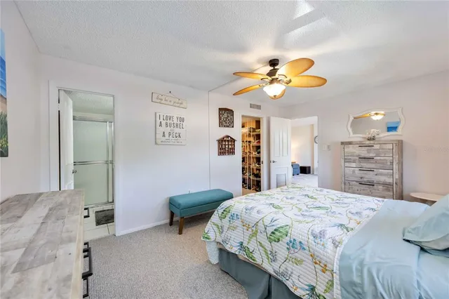 $299,000 | 1400 1st Avenue West, Unit 203, Bradenton, FL 34205