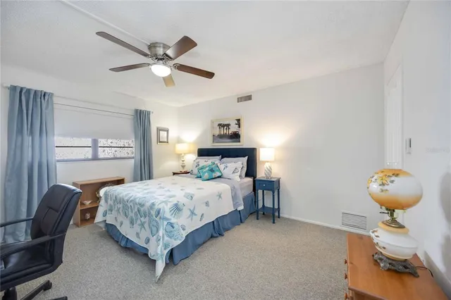 $299,000 | 1400 1st Avenue West, Unit 203, Bradenton, FL 34205