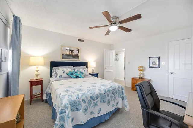 $299,000 | 1400 1st Avenue West, Unit 203, Bradenton, FL 34205