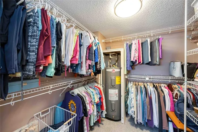 $299,000 | 1400 1st Avenue West, Unit 203, Bradenton, FL 34205