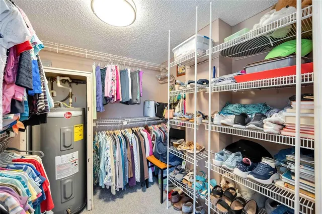 $299,000 | 1400 1st Avenue West, Unit 203, Bradenton, FL 34205