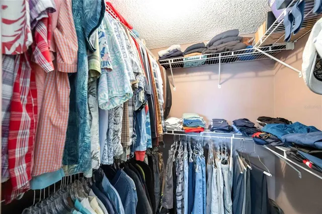 $299,000 | 1400 1st Avenue West, Unit 203, Bradenton, FL 34205