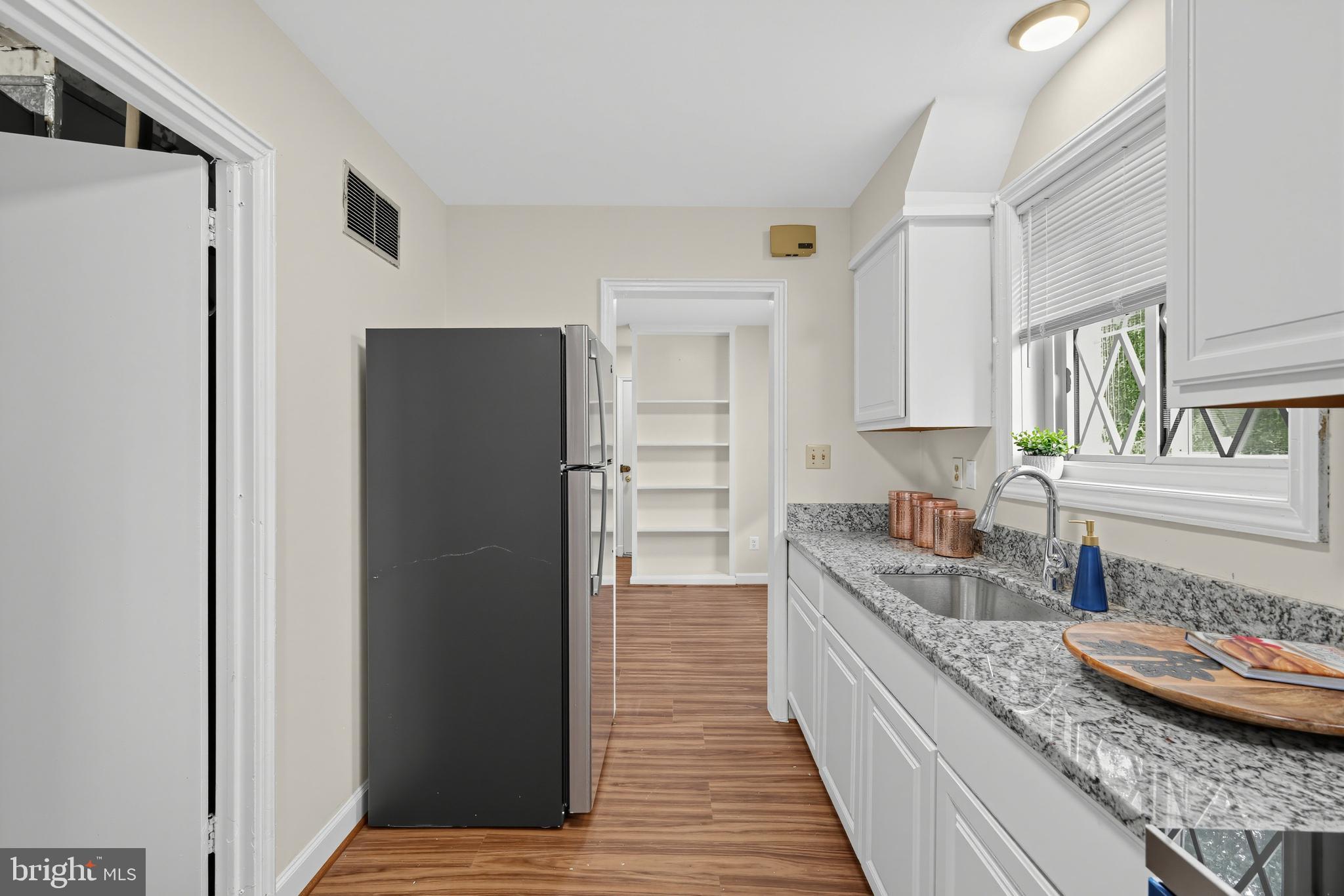 2400 Eugene Street Silver Spring, MD 20902 - Photo 4 of 28 Gallery Image 4