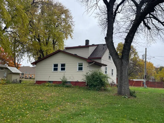 $135,000 | 1675 127th Avenue Southeast, Blomkest, MN 56216