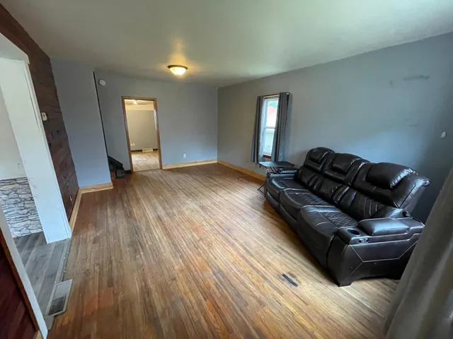 $135,000 | 1675 127th Avenue Southeast, Blomkest, MN 56216