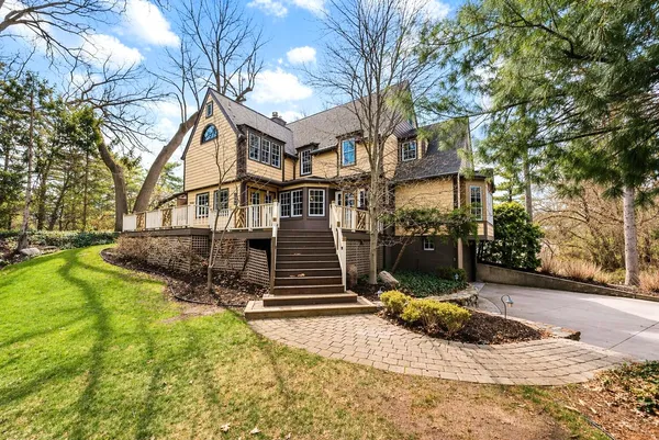 $1,425,000 | 311 Awixa Road, Ann Arbor, MI 48104