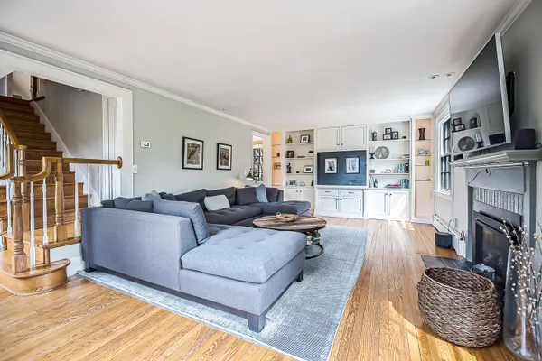 $1,425,000 | 311 Awixa Road, Ann Arbor, MI 48104