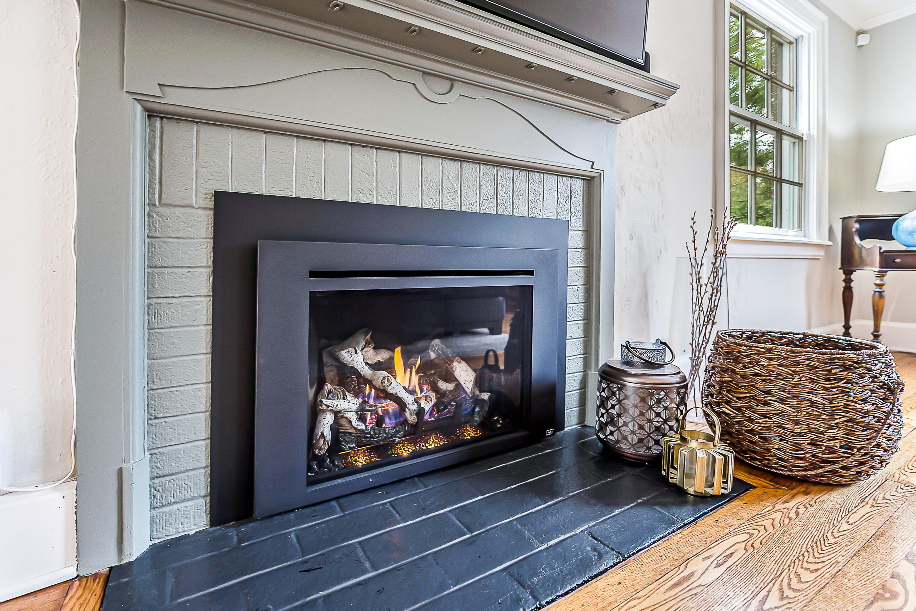 311 Awixa Road Ann Arbor, MI 48104 - Photo 34 of 83 New gas fireplace