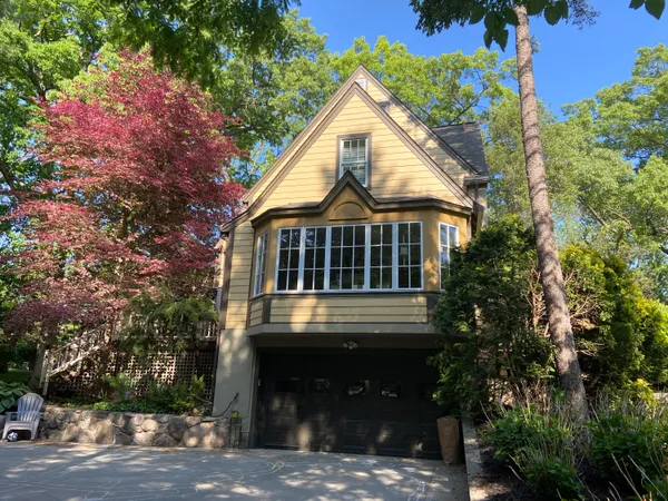 $1,425,000 | 311 Awixa Road, Ann Arbor, MI 48104