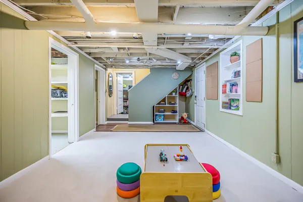 $1,425,000 | 311 Awixa Road, Ann Arbor, MI 48104