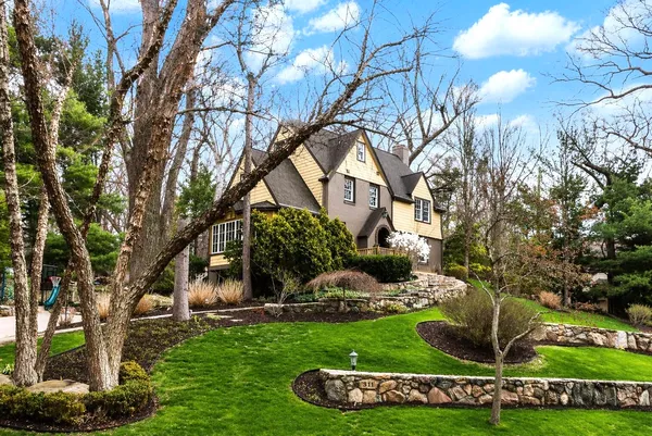 $1,425,000 | 311 Awixa Road, Ann Arbor, MI 48104