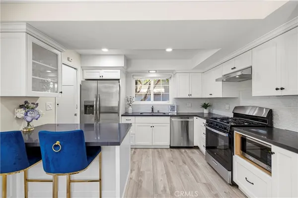 $979,000 | 8673 Herrick Avenue, Los Angeles, CA 91352