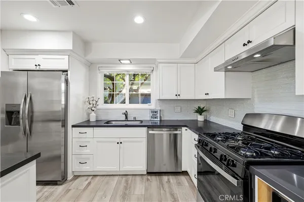 $979,000 | 8673 Herrick Avenue, Los Angeles, CA 91352