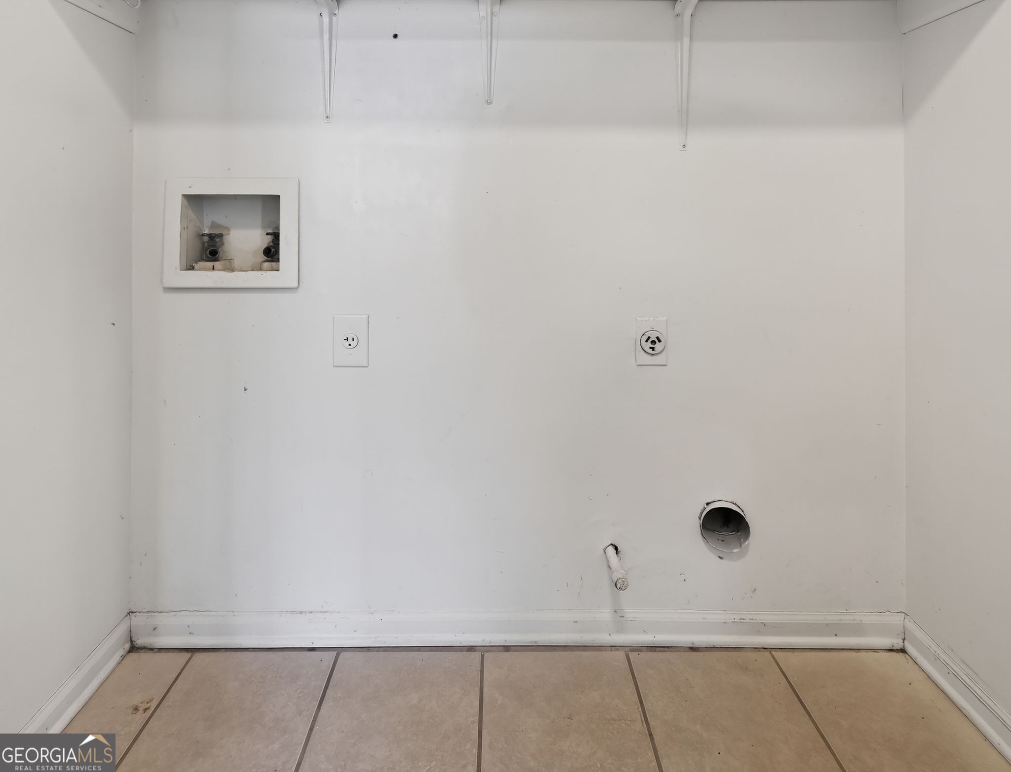 2492 Deep Shoals Circle Decatur, GA 30034 - Photo 27 of 31 a view of a room