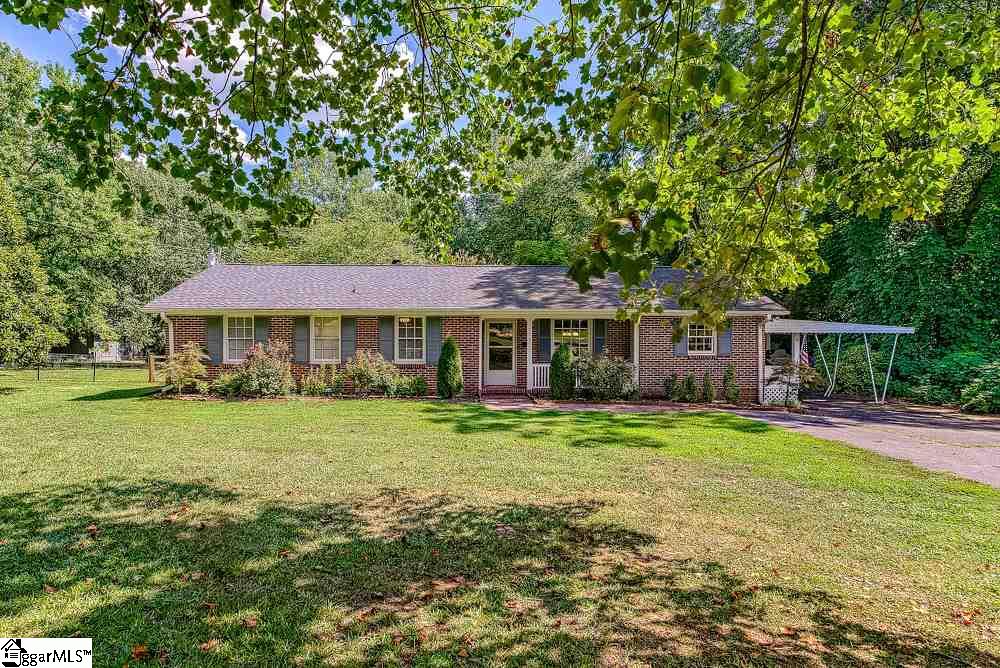 331 Brown Road Simpsonville, SC 29681 - Photo 1 of 18 Gallery Image 1