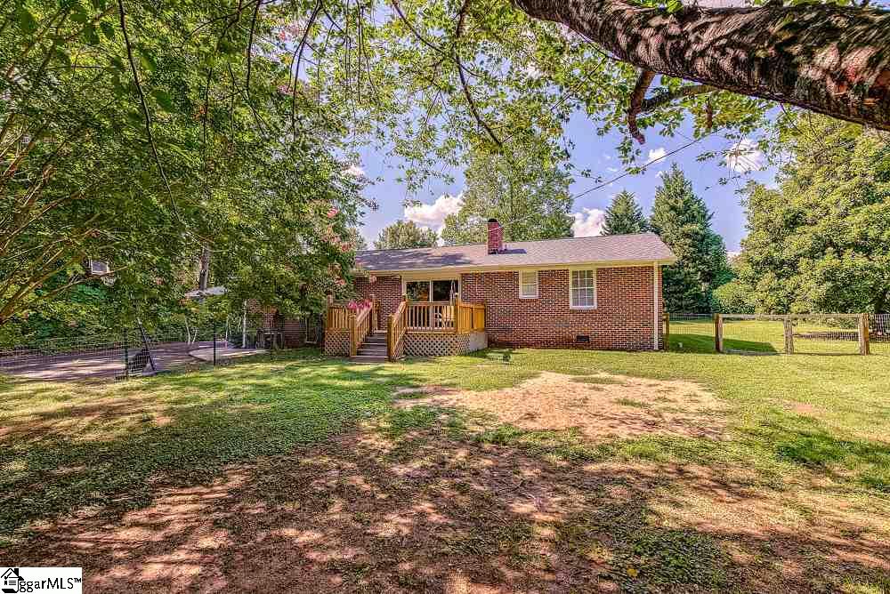 331 Brown Road Simpsonville, SC 29681 - Photo 17 of 18 Gallery Image 17